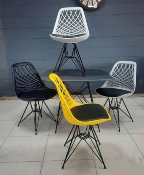 میز و صندلی چهار نفره مدل کارولین